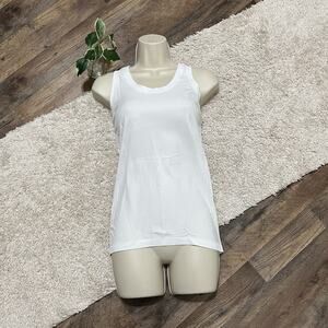 Athleta Size Medium Bright White Body-Skimming Seamless Momentum Tank Camisole